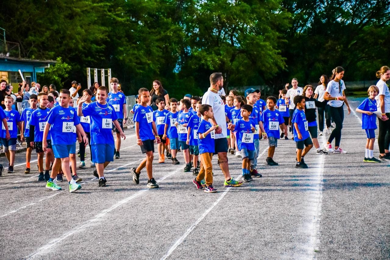 Alunos do Instituto Adria Santos