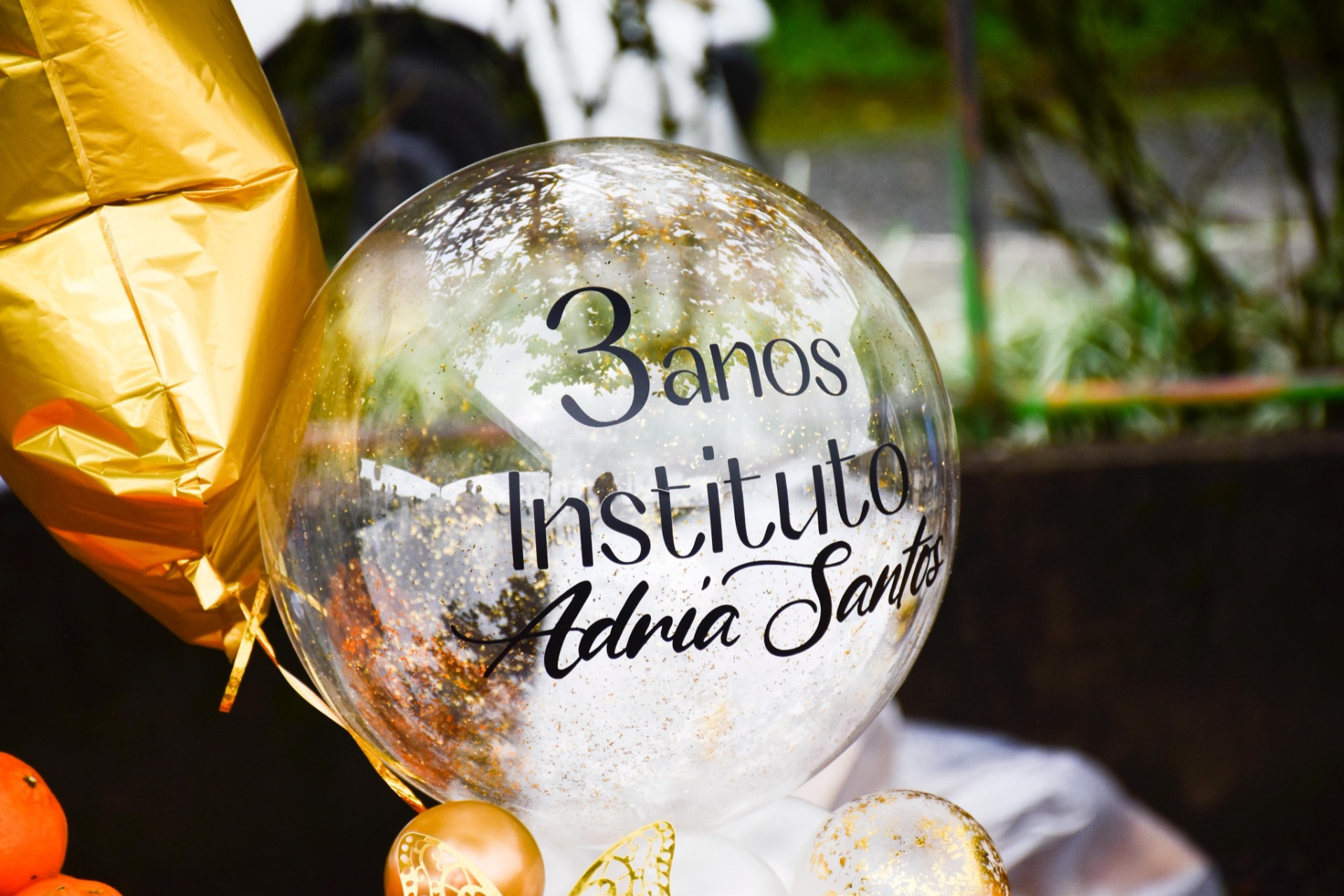 Balão decorativo 3 anos Instituto Adria Santos