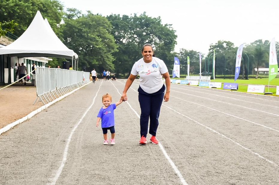 Adria Santos e sua netinha Catarina
